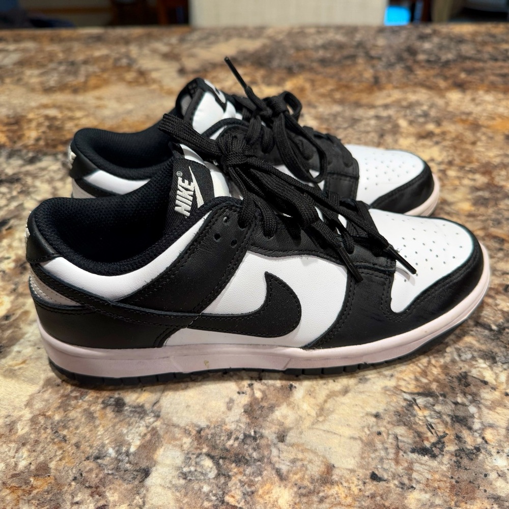 Women’s Nike Classic Dunk Black and White Low-Tops